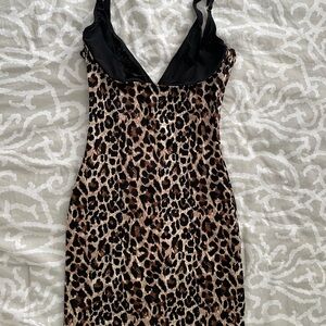XS Victoria's Secret Black and Pink Lined Slip Push Up Shape Wear